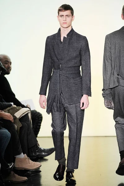 Look 4
